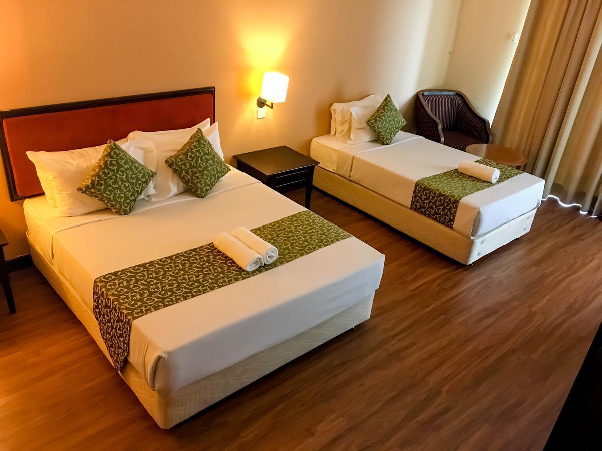 Hotel Legacy Port Dickson Eksteriør billede